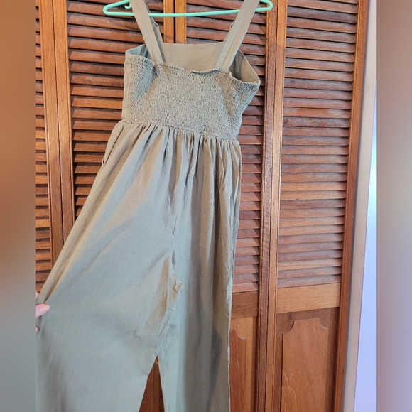 Japna green jumpsuit - Picture 2 of 6